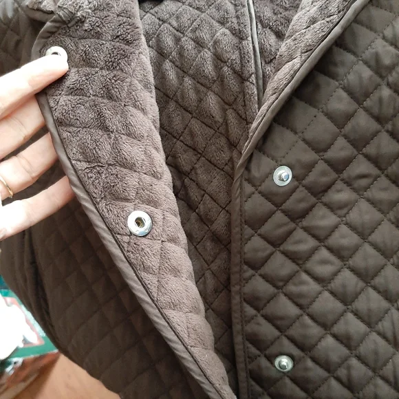 LARRY LEVINE Choclate Brown Quilted Jacket - Picture 3 of 6